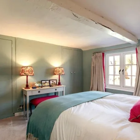 Charming 2bd Near York, Cozy Retreat For 3 Holiday home Sheriff Hutton